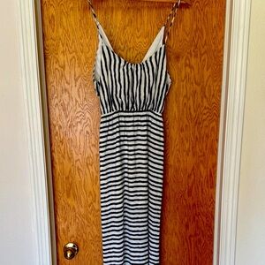 Forever 21 Navy and White Striped Maxi Dress size S